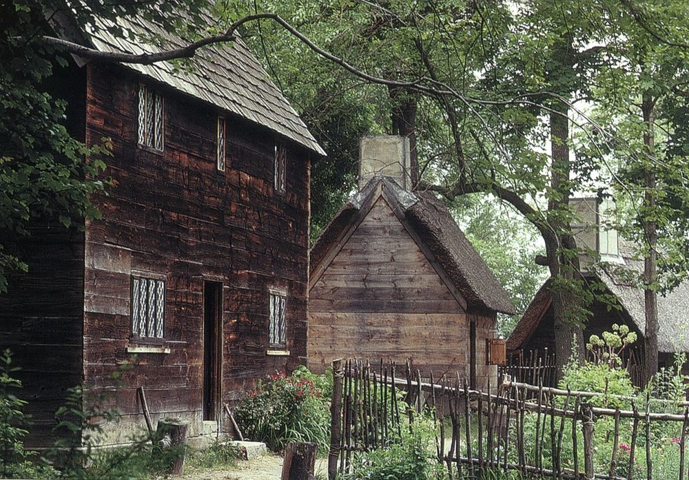 Hocus Pocus Filming Locations Old Salem Village Halloween 