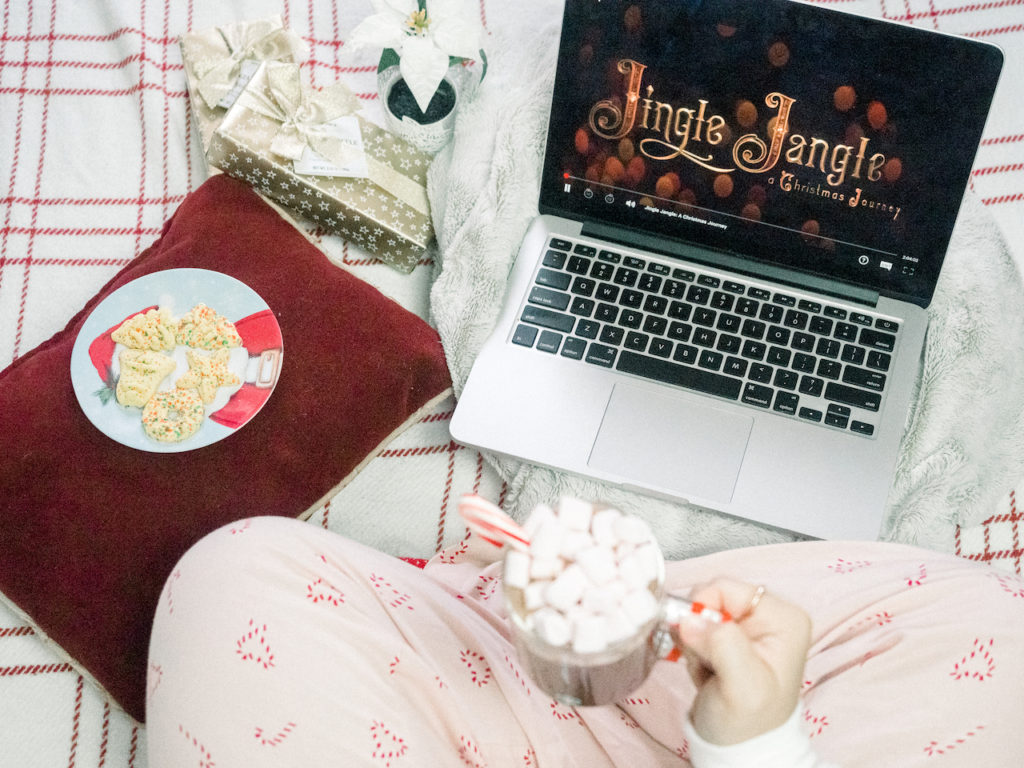 Holiday-Movies-Streaming-Free-Netflix-Disney-Amazon-Christmas-Movies