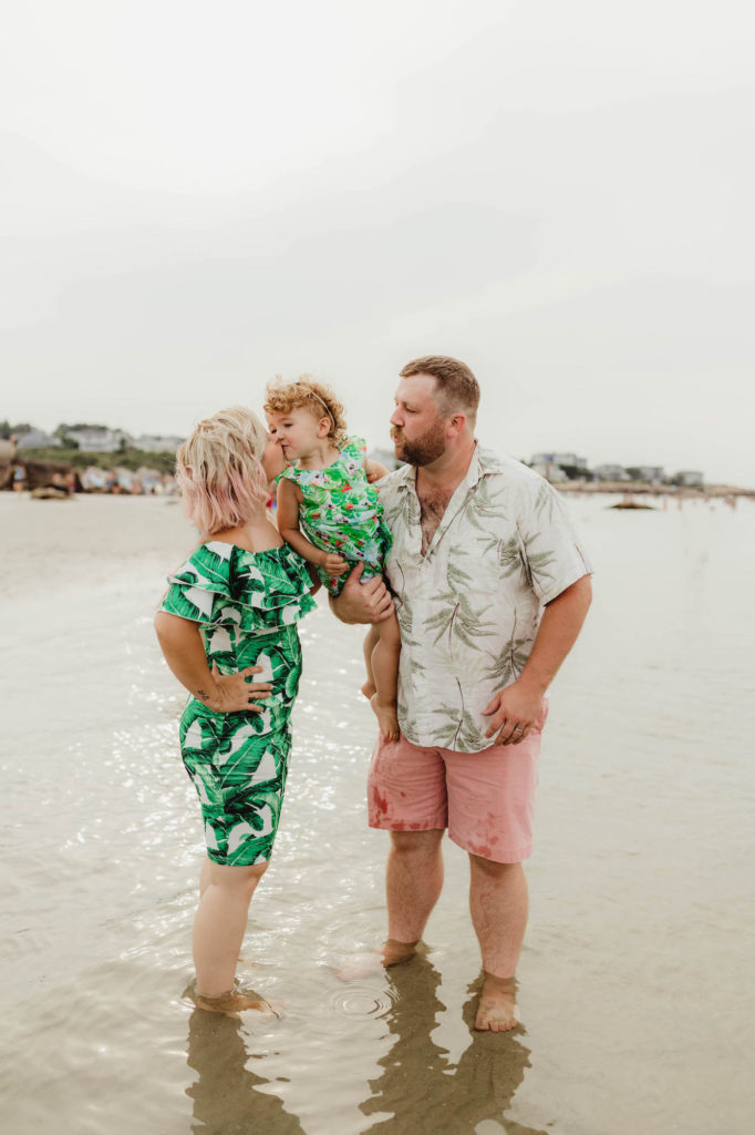 family matching outfits photoshoot